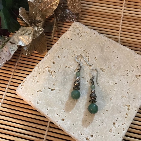 Jade / Silver Bracelet & Earrings Set​​ - Picture 3 of 9